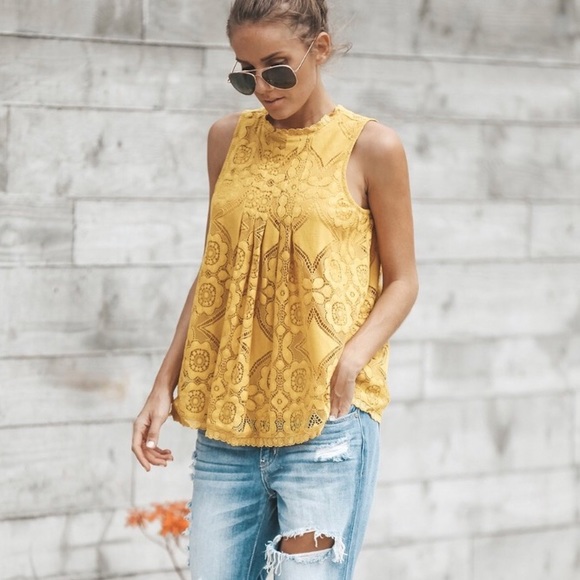 NWT Sunny Lace Tank - Picture 4 of 5